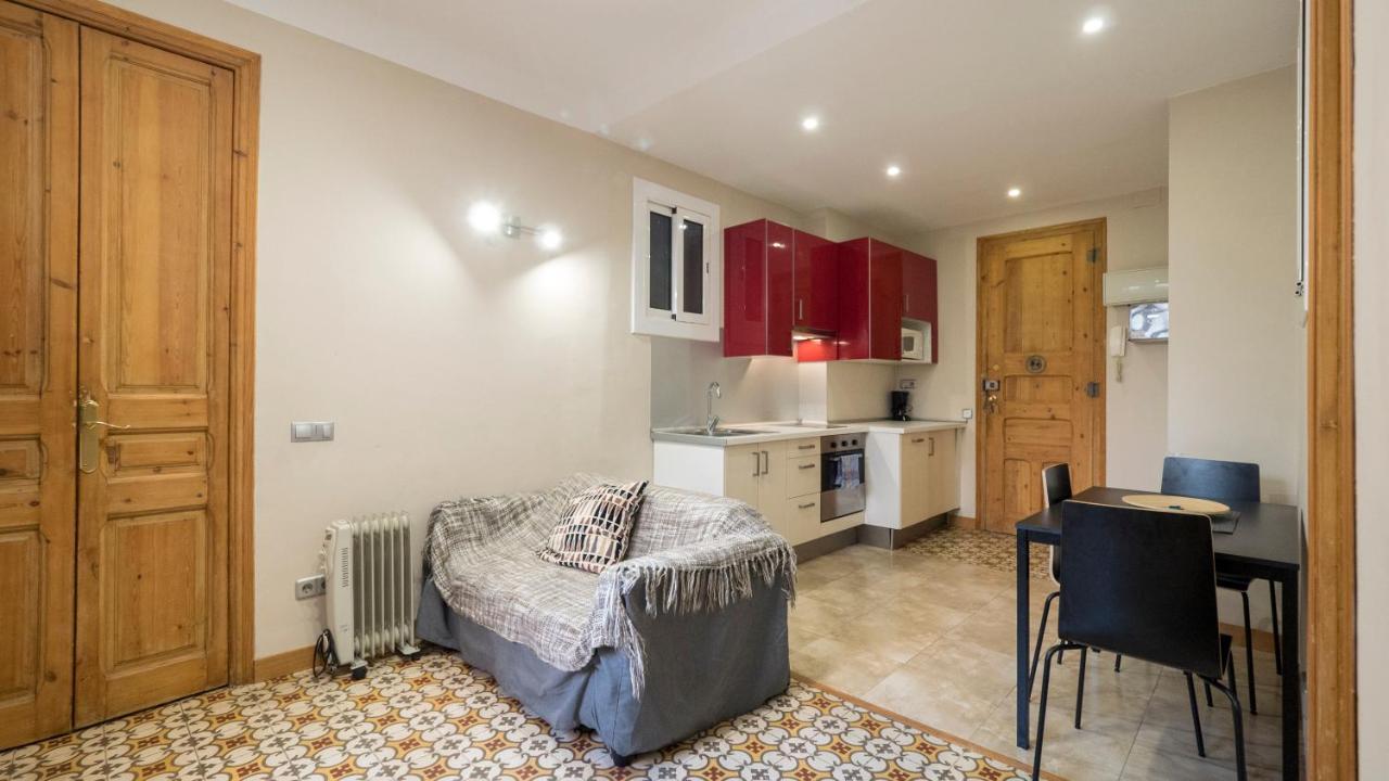 Acogedor Apartamento De 2 Dormitorios Barcelona Eksteriør bilde