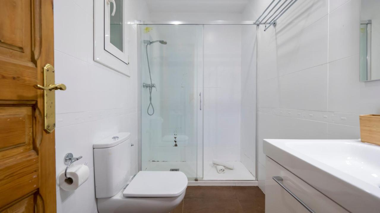 Acogedor Apartamento De 2 Dormitorios Barcelona Eksteriør bilde