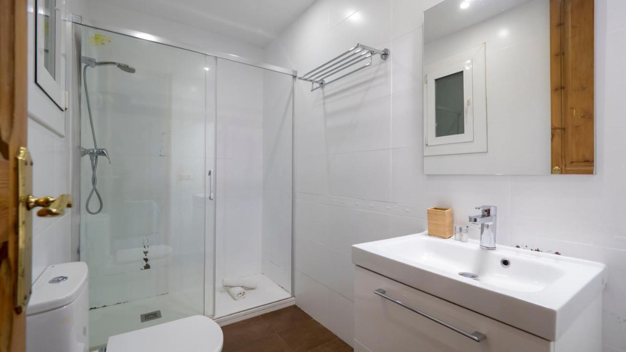 Acogedor Apartamento De 2 Dormitorios Barcelona Eksteriør bilde